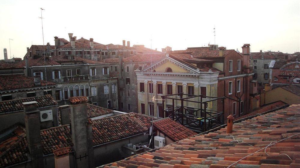 Venice Apartments Экстерьер фото