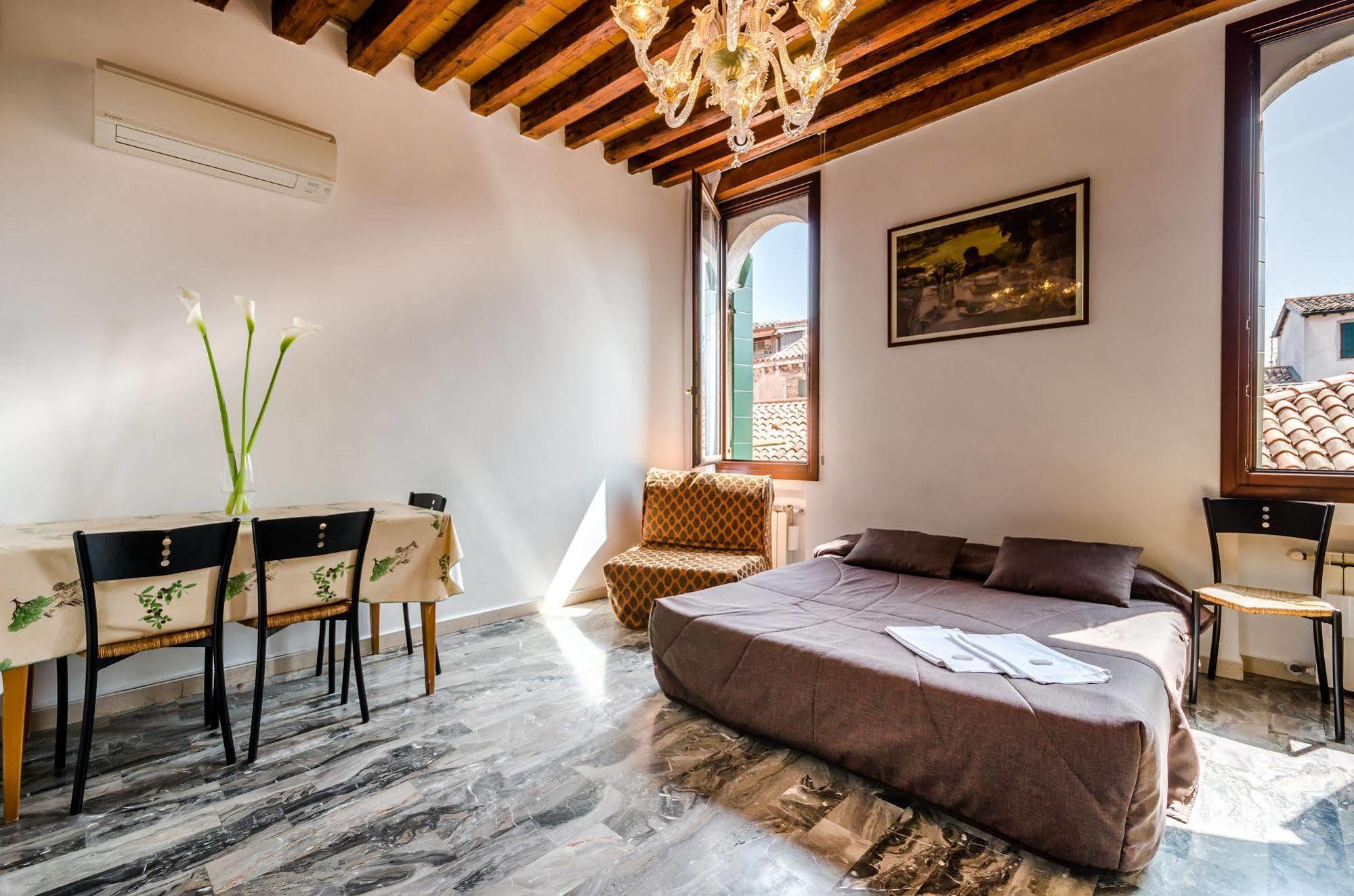 Venice Apartments Экстерьер фото