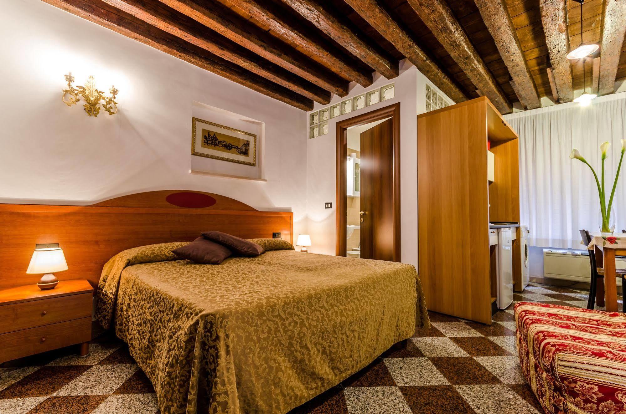 Venice Apartments Экстерьер фото