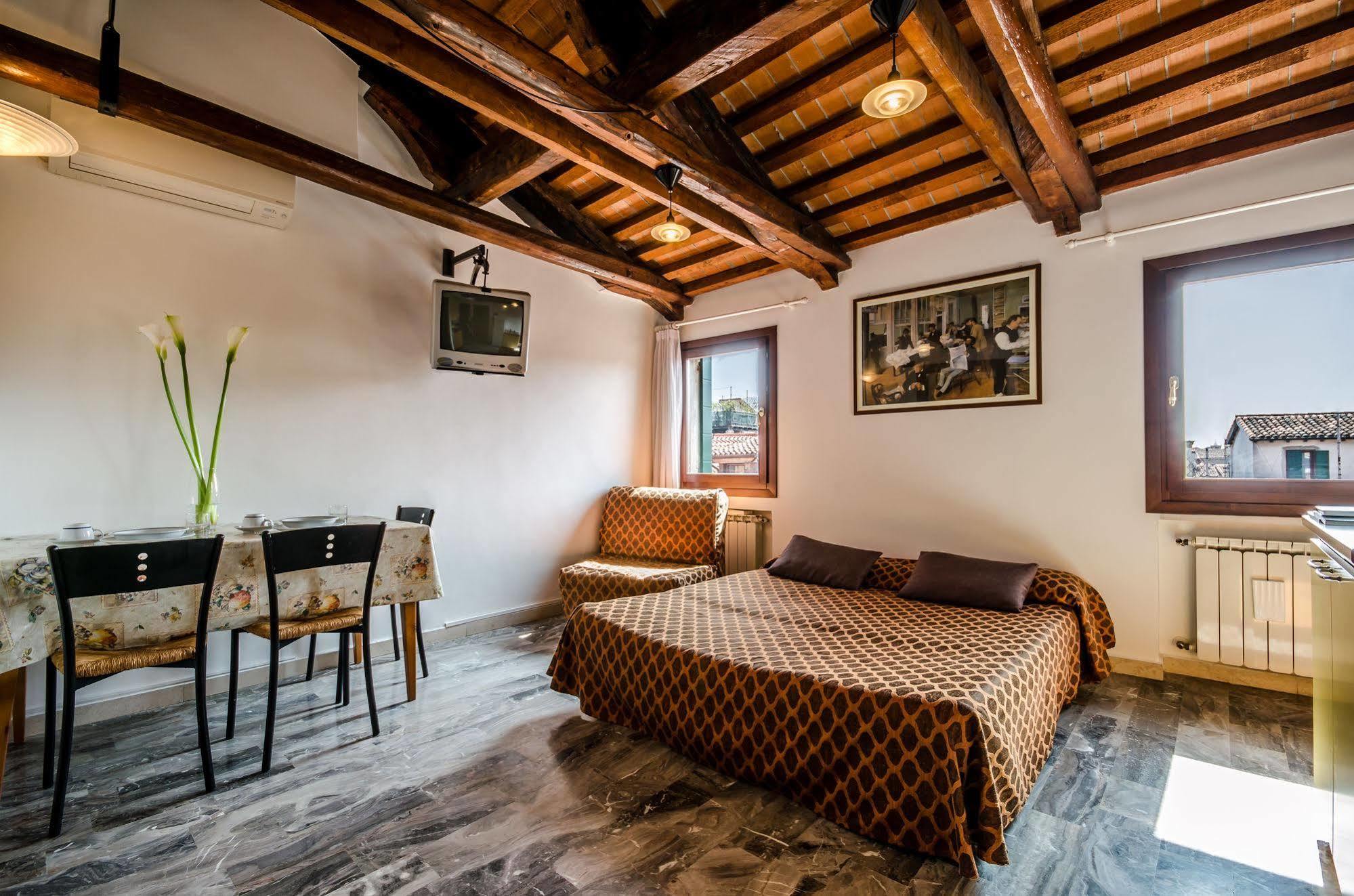 Venice Apartments Экстерьер фото